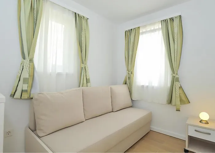 Апартаменты Amazing In Привлака